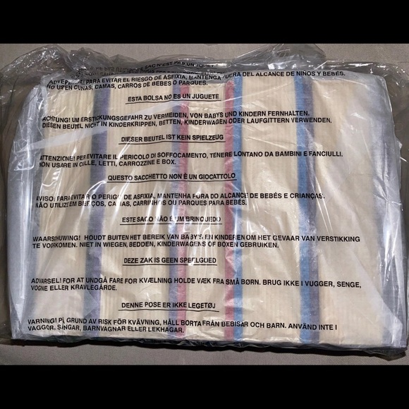 Loungefly Exclusive Stitch Shoppe Disney Villains Books Crossbody Bag Purse NWT - Picture 3 of 6